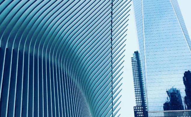 建筑公司的法人如何變更，資質(zhì)也要變更嗎？